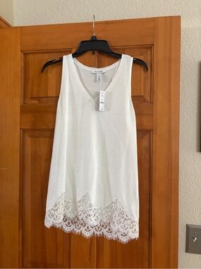 White House Black Market White V-Neck Lace-Hem Tank